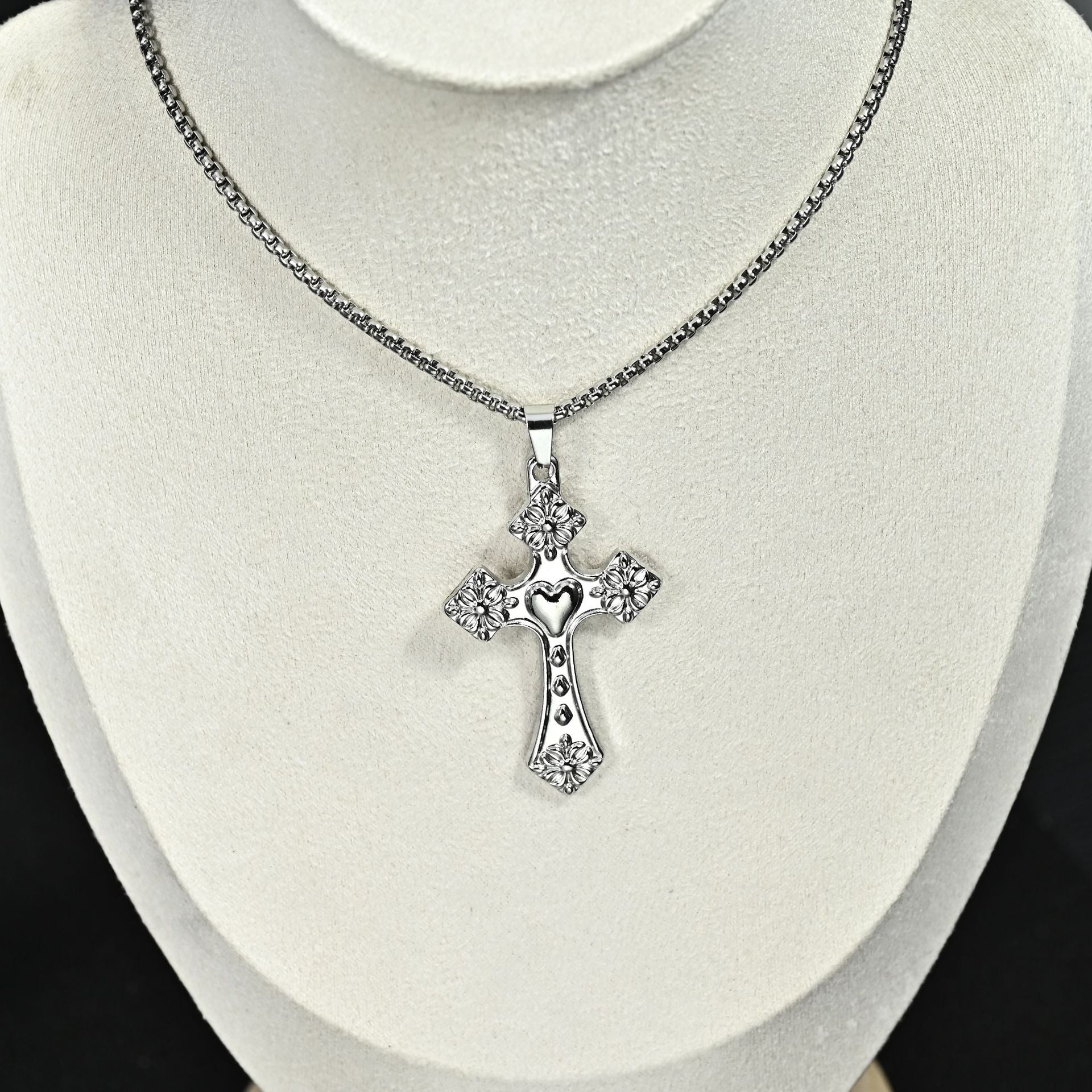 Wholesale Retro Vintage Cross Pendant Necklace For Men Stainless Steel Long Chain Chic Fashion Jewelry Accessory Gift