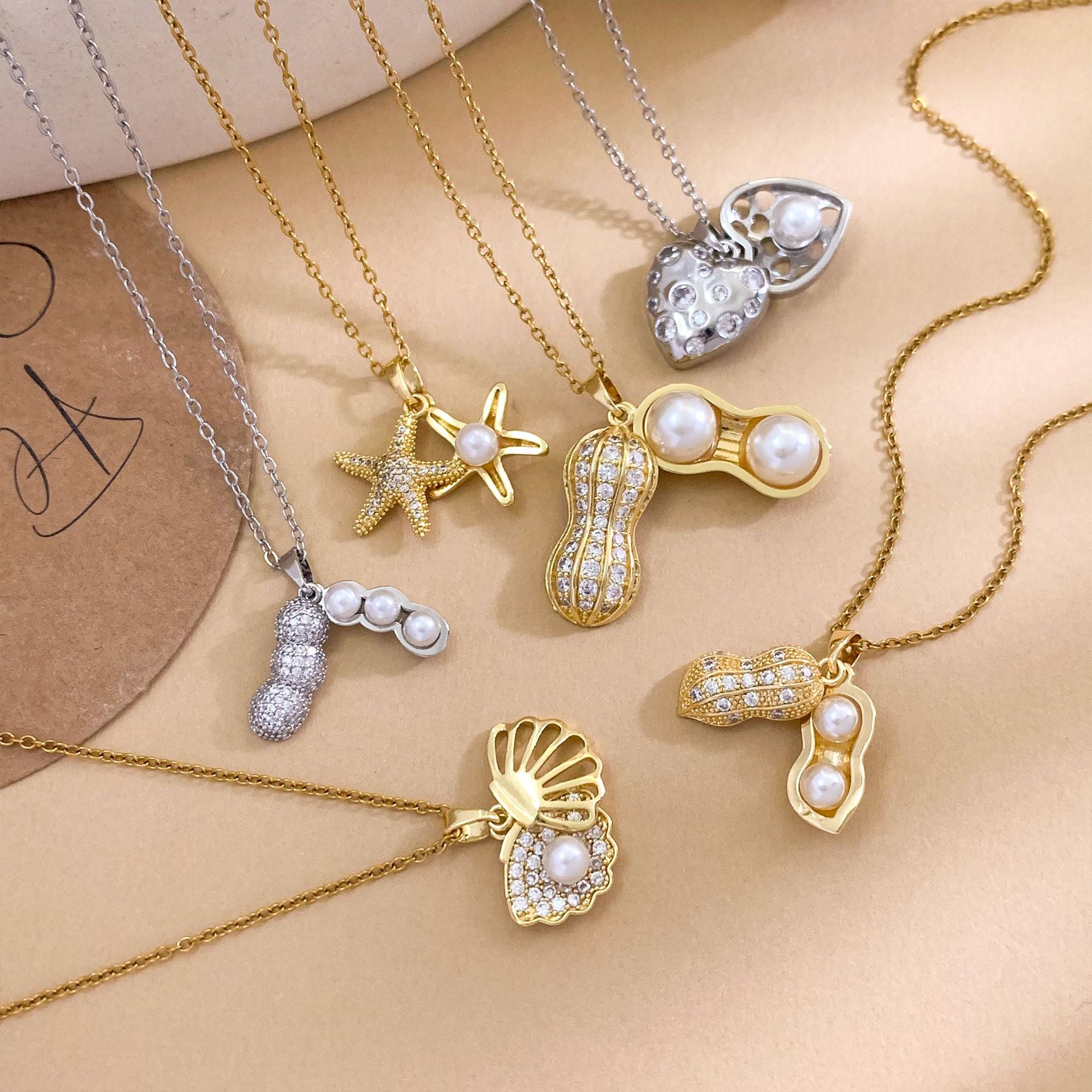 Wholesale Fashion Real Gold Plated Shell Pearl Pendant Necklace,  Titanium Steel Choker Jewelry Accessory
