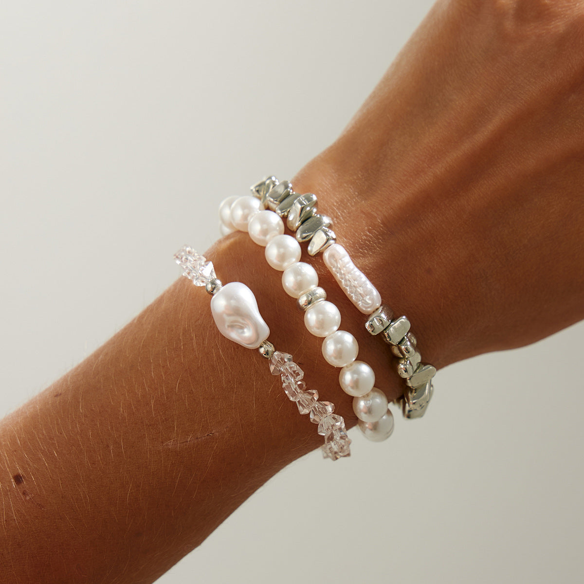 Wholesale Stylish Irregular Crystal Imitation Pearl Bracelet Baroque Design Women S Fashion Jewelry Gift Boutique Resale Accessory
