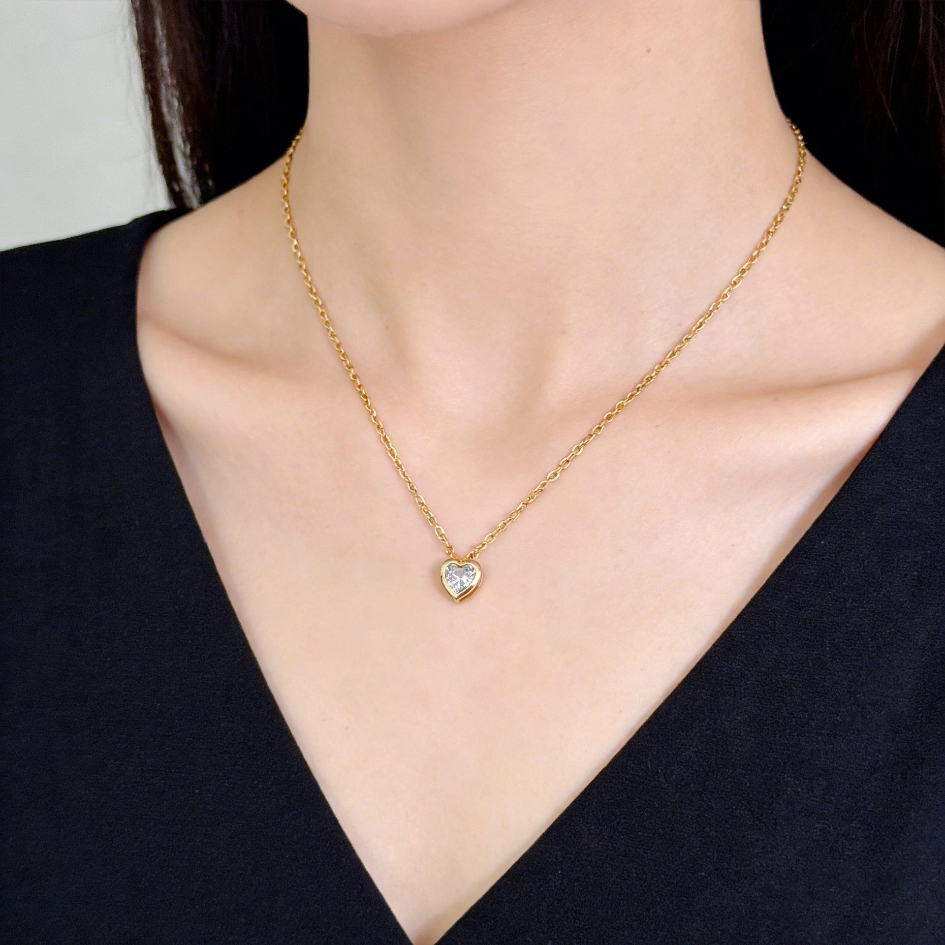 Wholesale Colorful Heart Zircon Necklace Stylish Everyday Collarbone Chain Fashion Accessory Gift