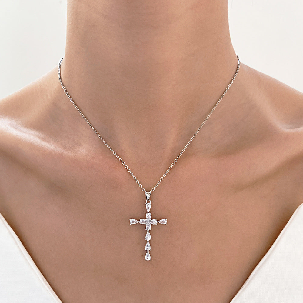 Wholesale Fashion Zircon Cross Pendant Necklace Minimalist Teardrop Collarbone Chain For Women Jewelry Accessory