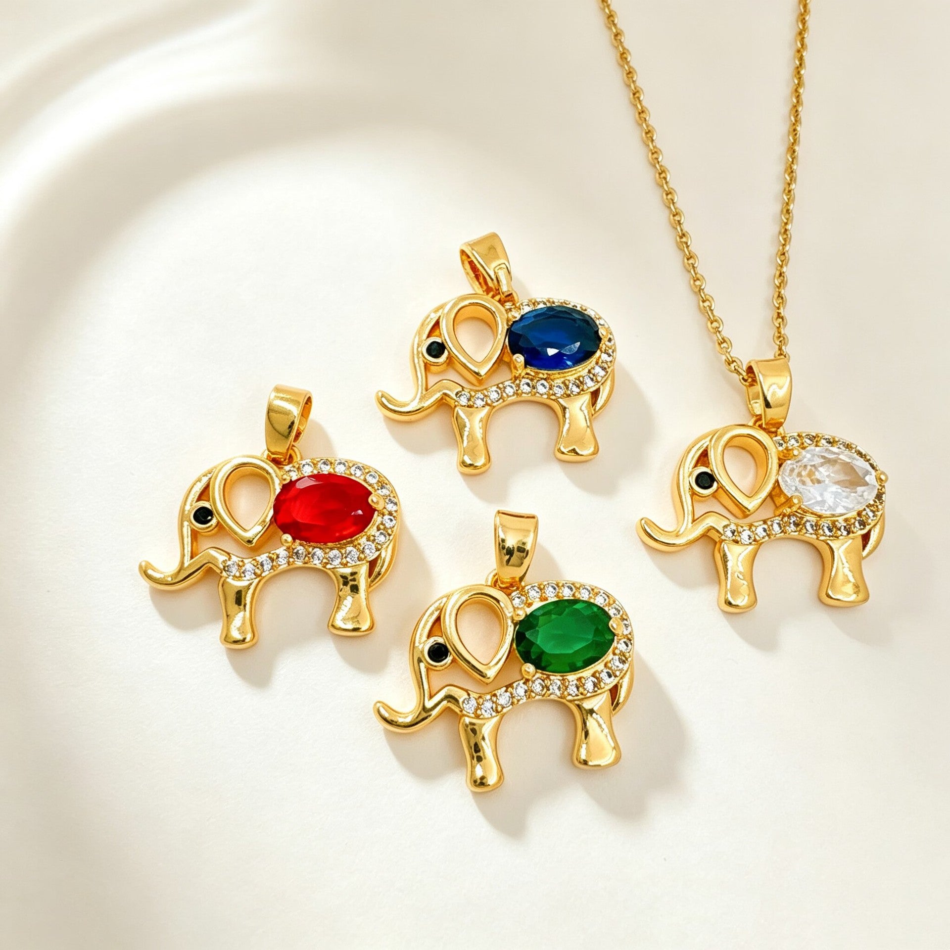 Wholesale Stylish Elephant Pendant Necklace
