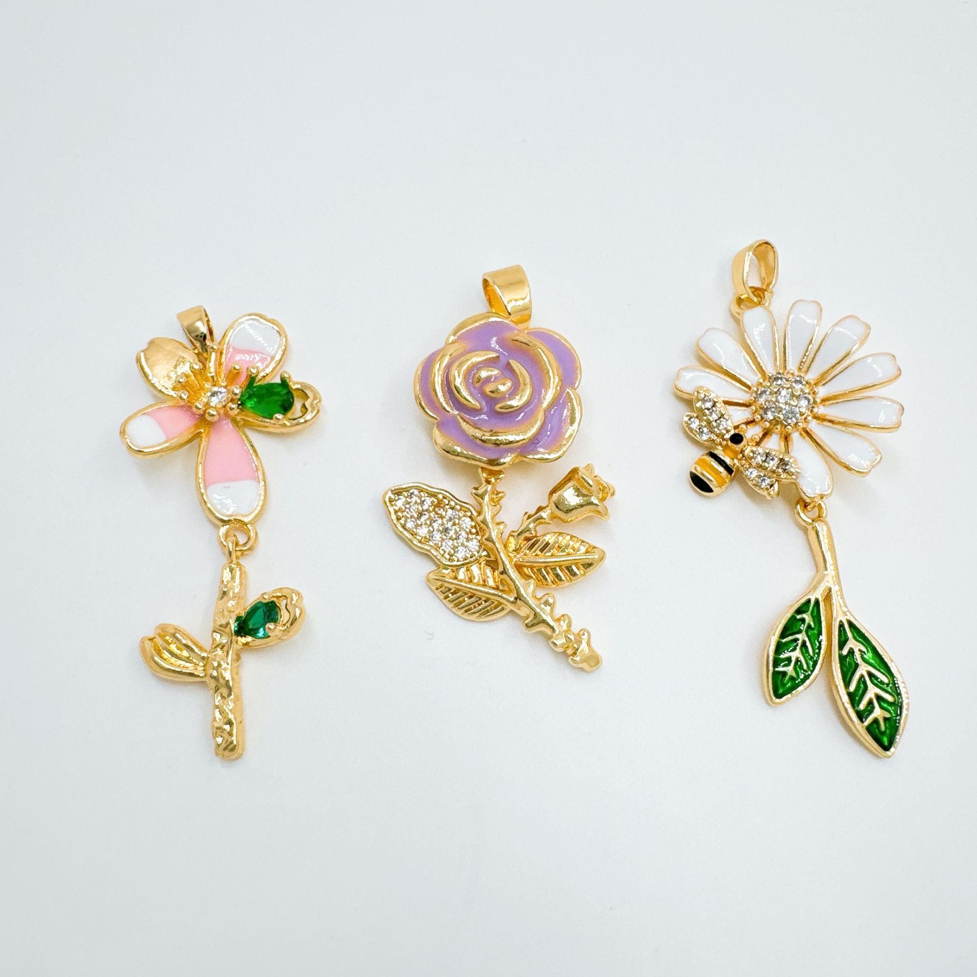 Wholesale Trendy  Pendant Necklace Gold Plated Copper Fashion Accessory