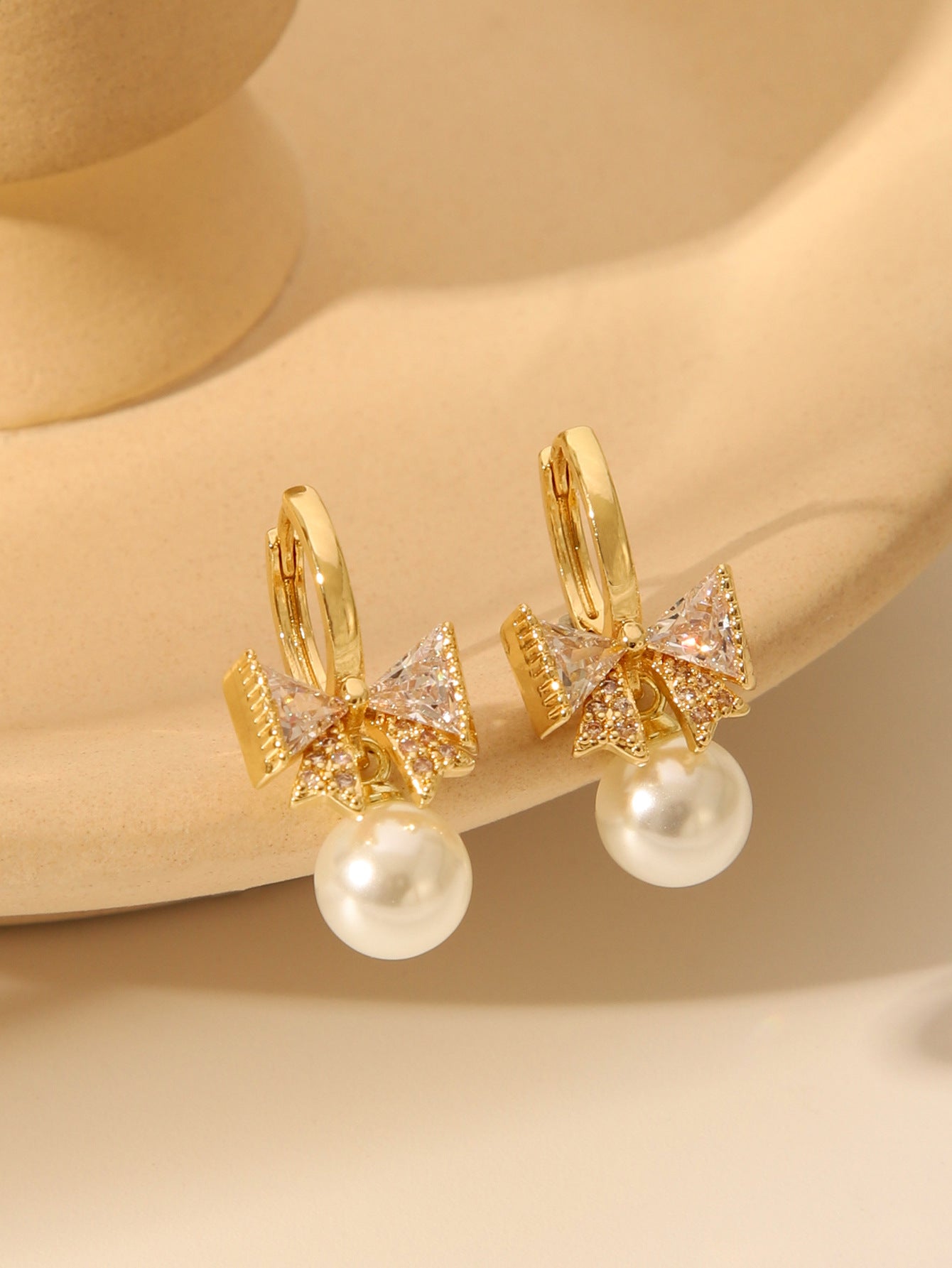 Wholesale Stainless steel gold-plated heart-shaped zircon earrings