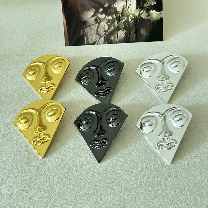 Wholesale  exaggerated unique inverted triangle face facial  big eyes nose lips earrings