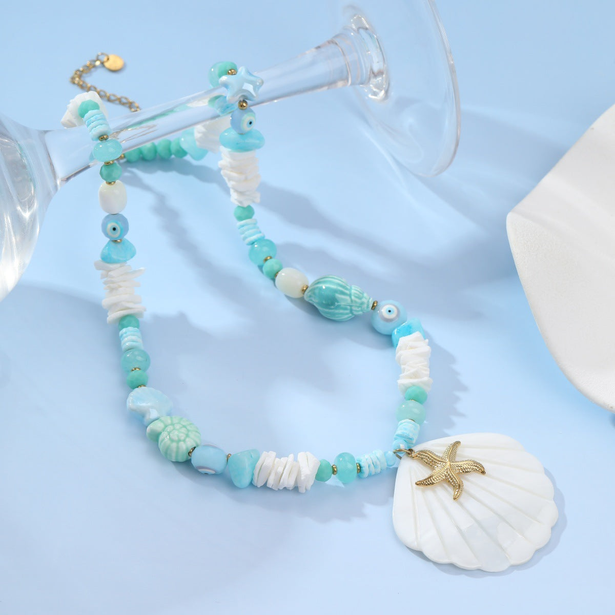 Wholesale Stainless steel ocean-themed beaded seashell pendant necklace