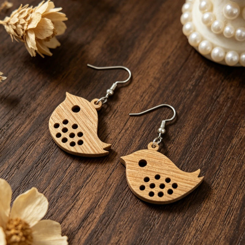 Wholesale Vintage Wooden Earrings Hollow-Carved Bird Design Jewelry Accessory for Gift