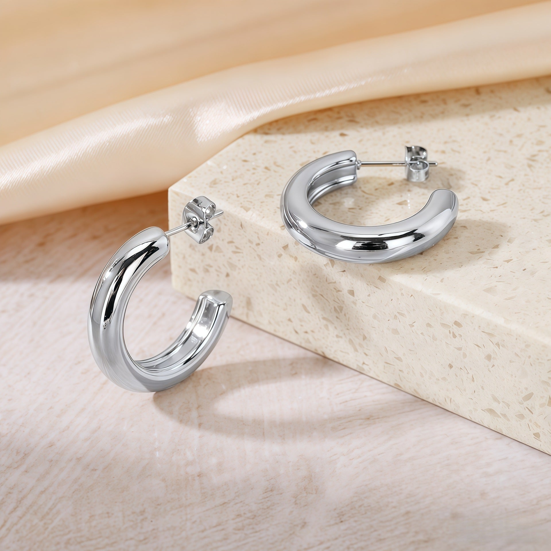 Wholesale Classic Hoop Versatile Non-Fading Titanium Steel Earrings