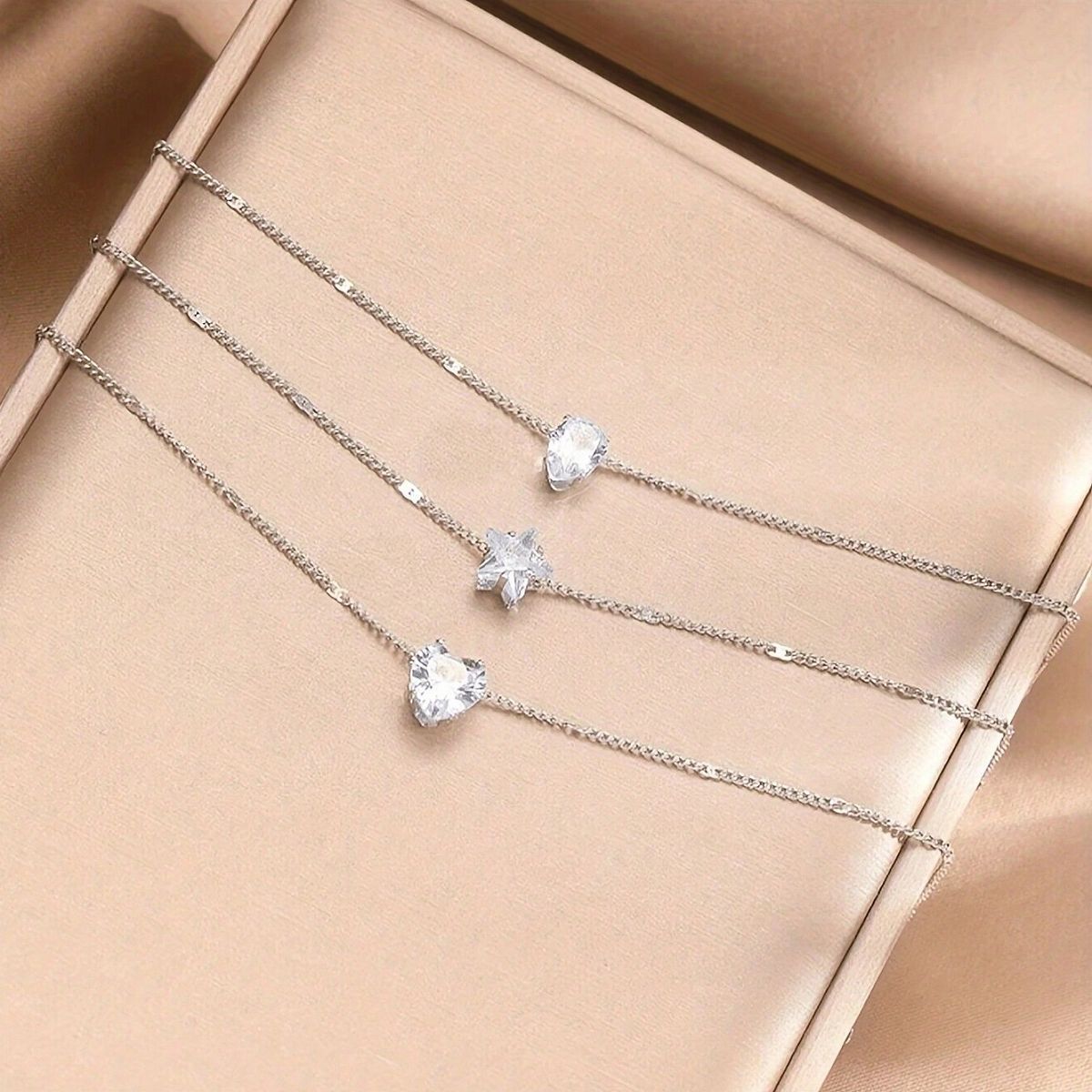 Wholesale Gold Tone Iron Layered Necklace Heart Star Water Drop Design Minimalist Chic Fashion Jewelry Accessory For Women