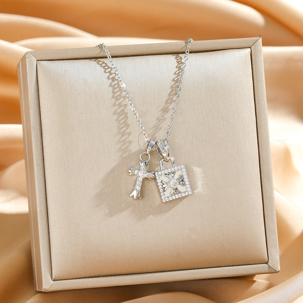 Wholesale Full Diamond Cross Necklace Titanium Steel Gold Plated Boutique Jewelry Accessory Gift