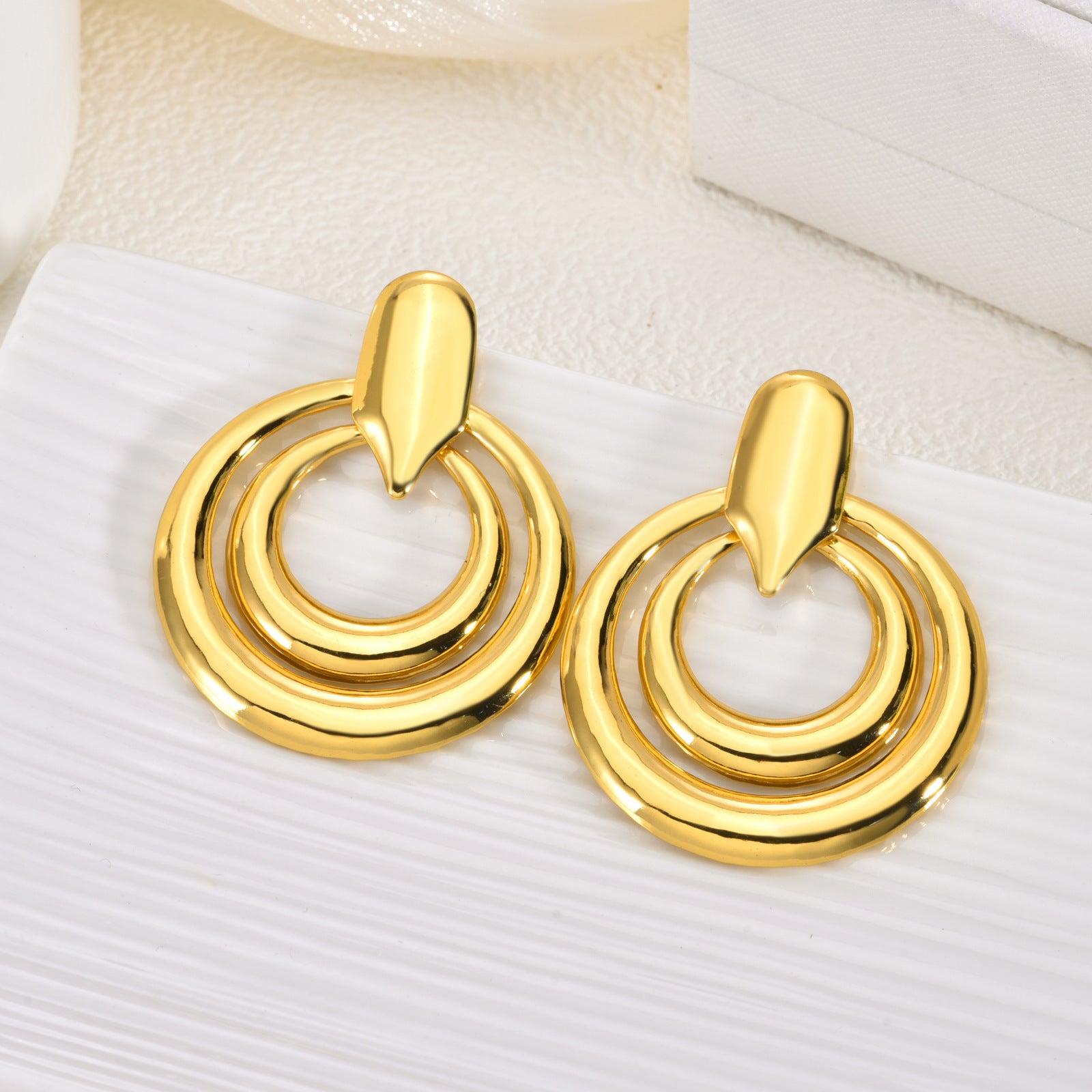 Wholesale 2PCS Stainless steel round heart earrings