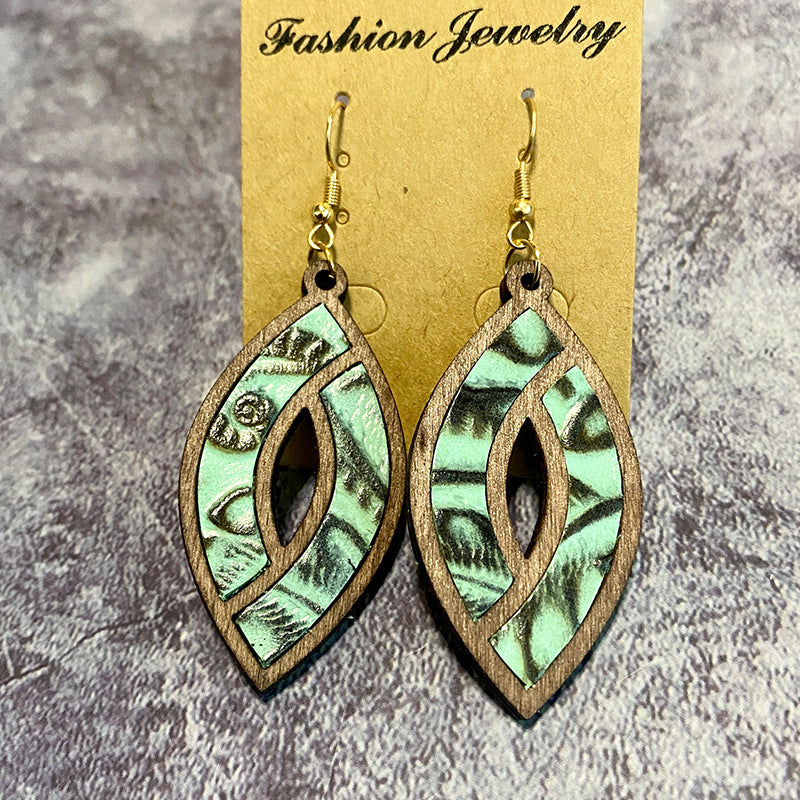 Wholesale  retro genuine leather earrings western hollow horse eye texture earrings