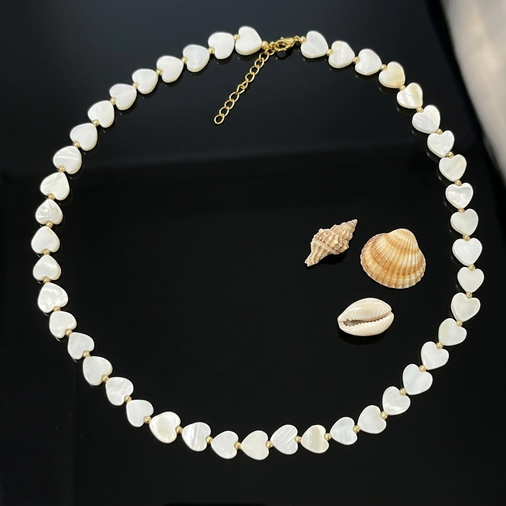 Wholesale Stylish Gold Heart Crystal Beaded Necklace Bohemian Women Fashion Jewelry