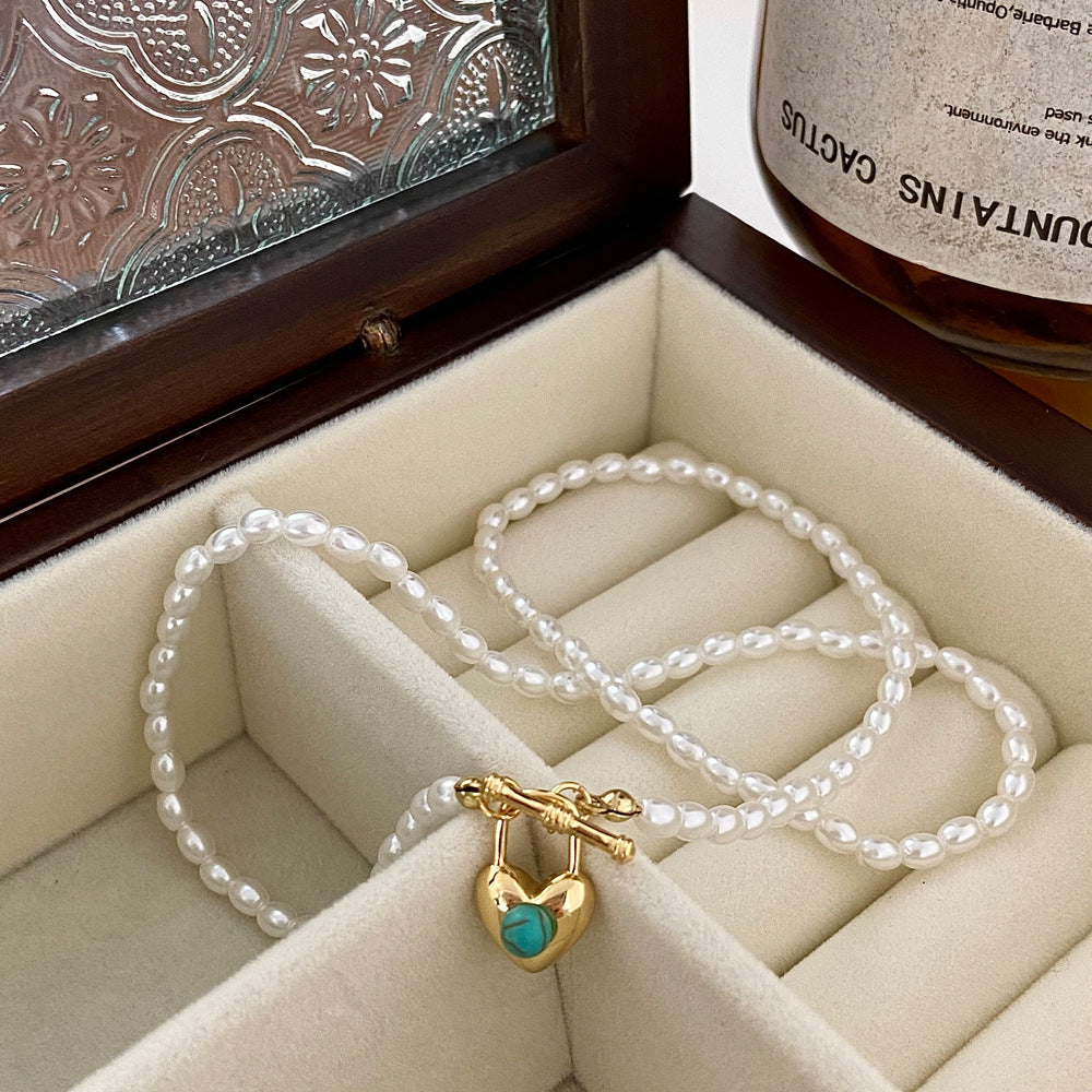 Wholesale  pearl necklace jewelry  light luxury light luxury niche design necklace