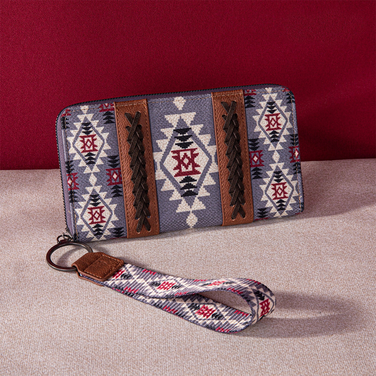 Wholesale Vintage Cotton Linen Aztec Western Style Bohemian Clutch Wallet