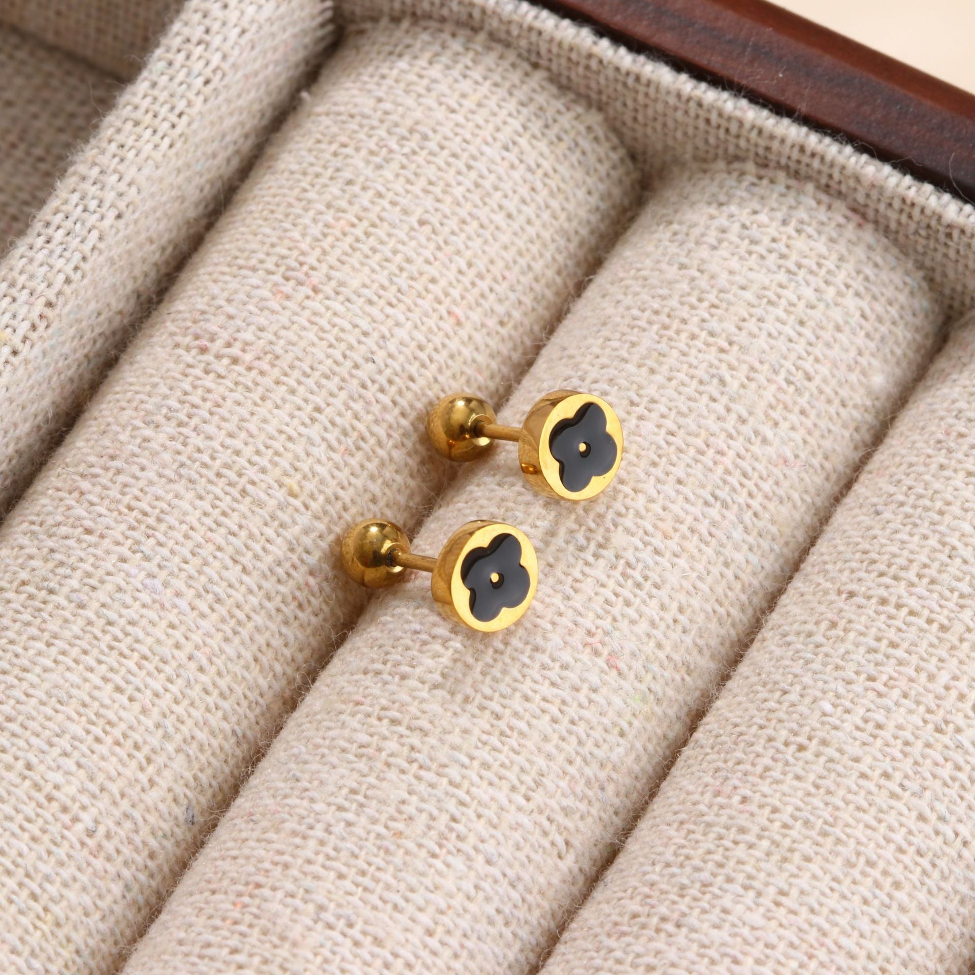 Wholesale Titanium Steel Ear Bone Stud Metal 18K Gold Plated Earrings