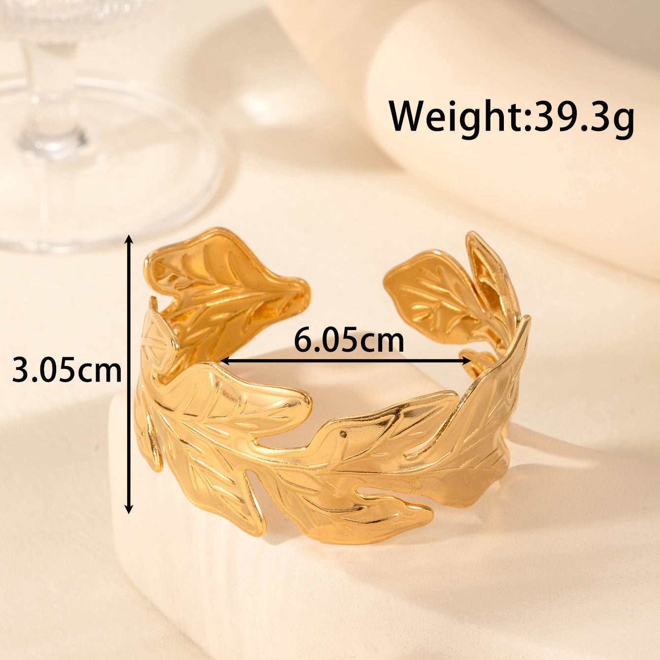 Wholesale  light luxury titanium steel leaves simple versatile  opening adjustable hand ornaments