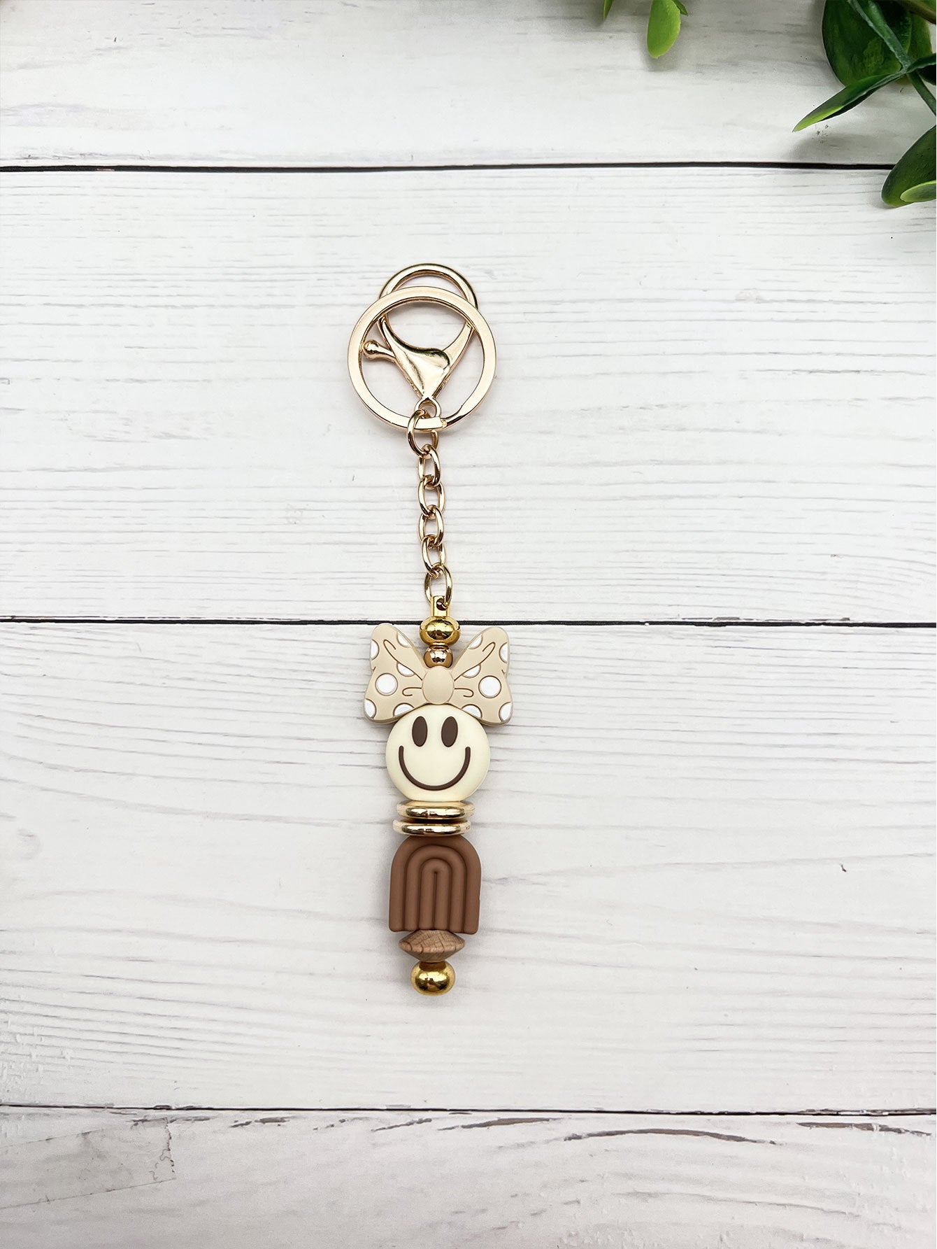 Wholesale Cute Smiley Dot Bowknot Silicone Beaded Keychain ACC-KC-JiuYa006