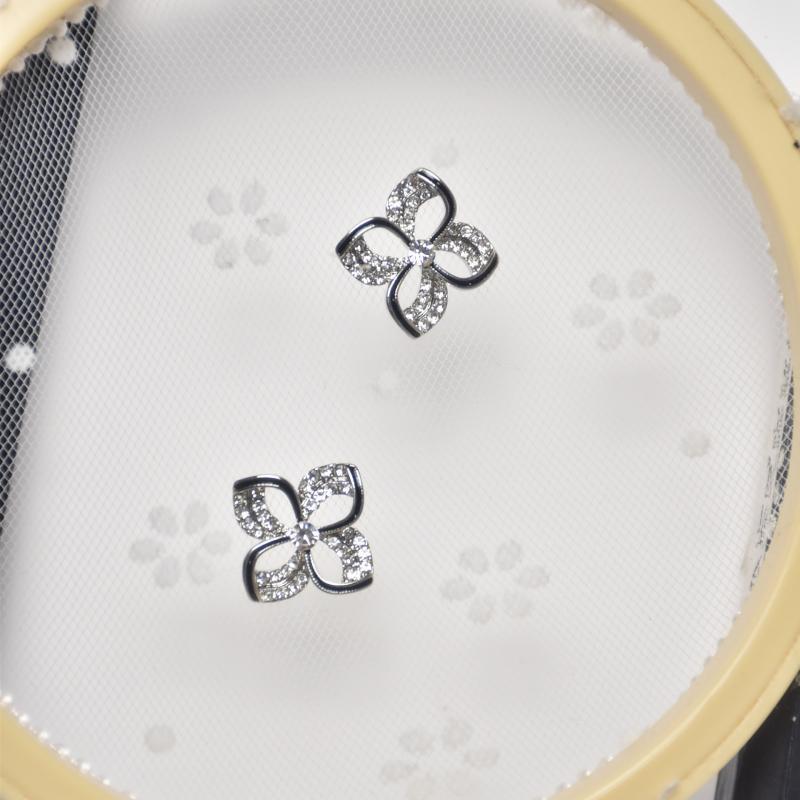 Wholesale Four Leaf Flower Petals Earrings