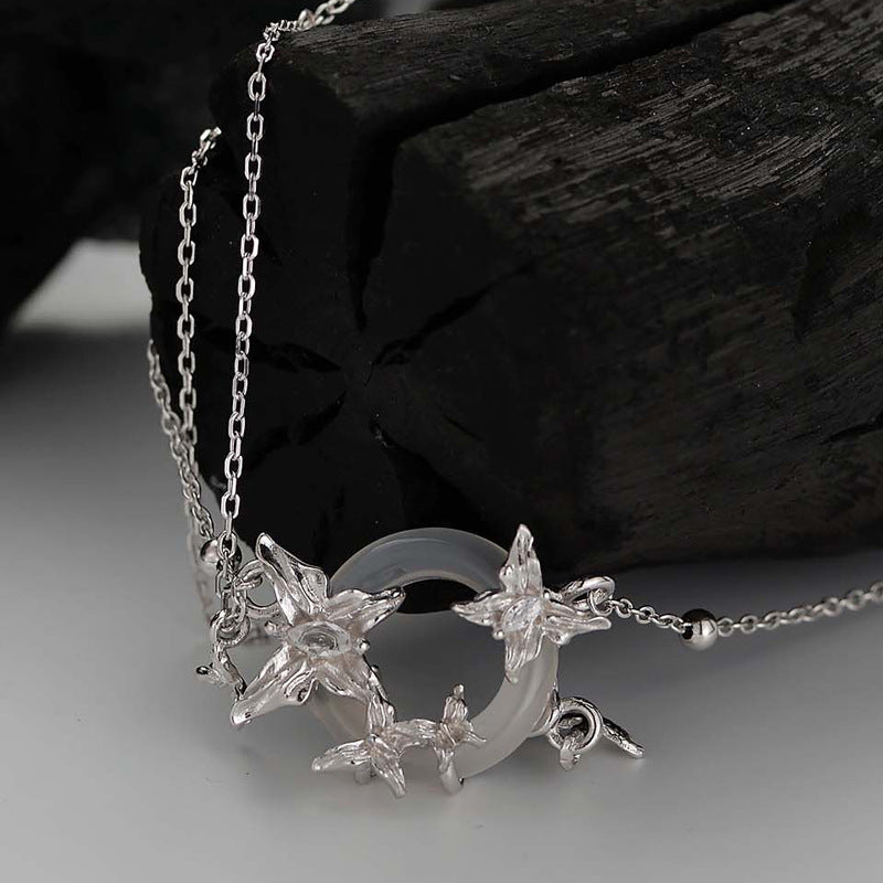 Wholesale Light Luxury S925 Sterling Silver Peace Buckle Special-shaped Butterfly Necklaces ACC-NE-YWE002