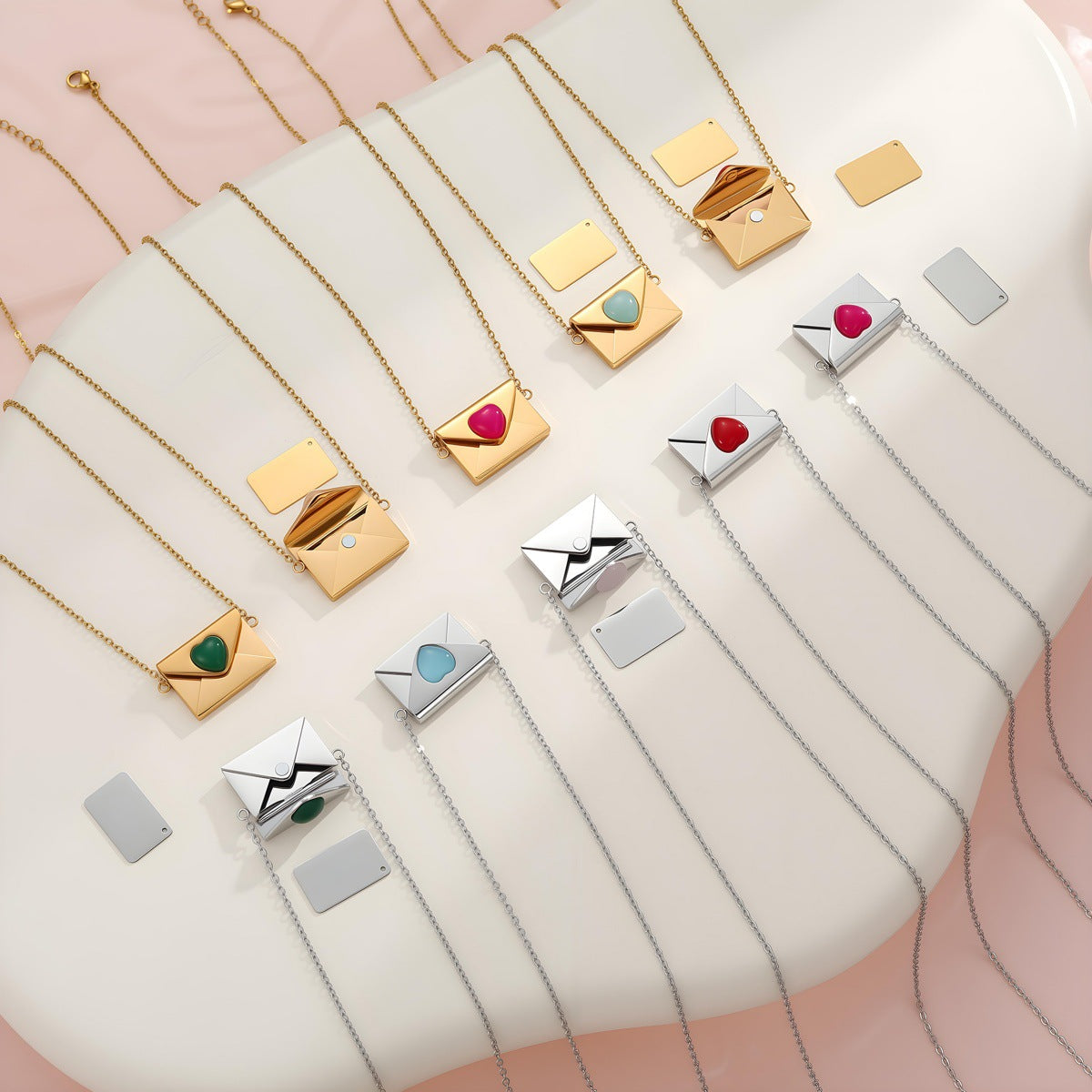 Wholesale Stainless steel heart necklace plated with 18K gold