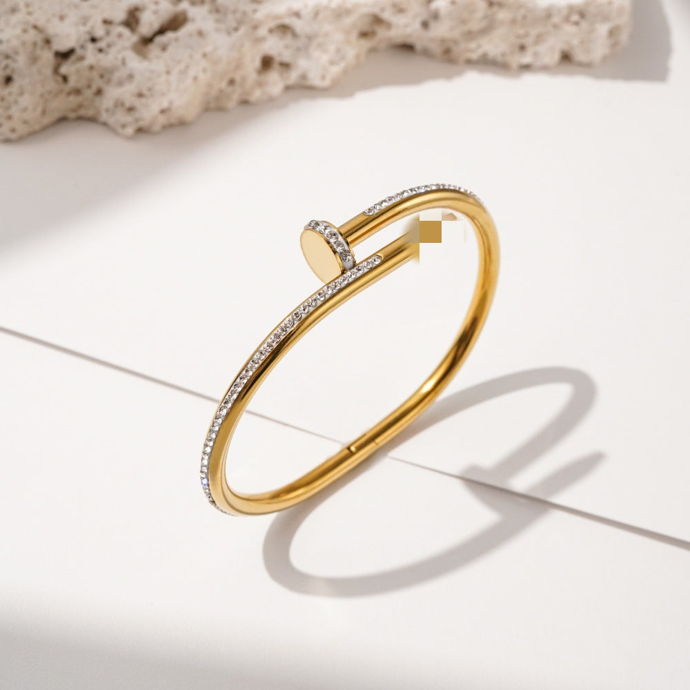 Wholesale 18K Gold Plated Stainless Steel d Nail Bangle Bracelet For Women Stylish Open Cuff Everyday Fashion Accessory Gift