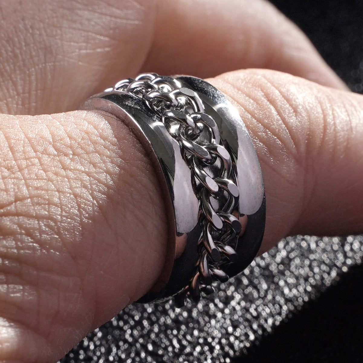 Wholesale 12mm Men's Titanium Steel Extra Wide Decompression Rotating Chain Rings ACC-RS-GouYa008