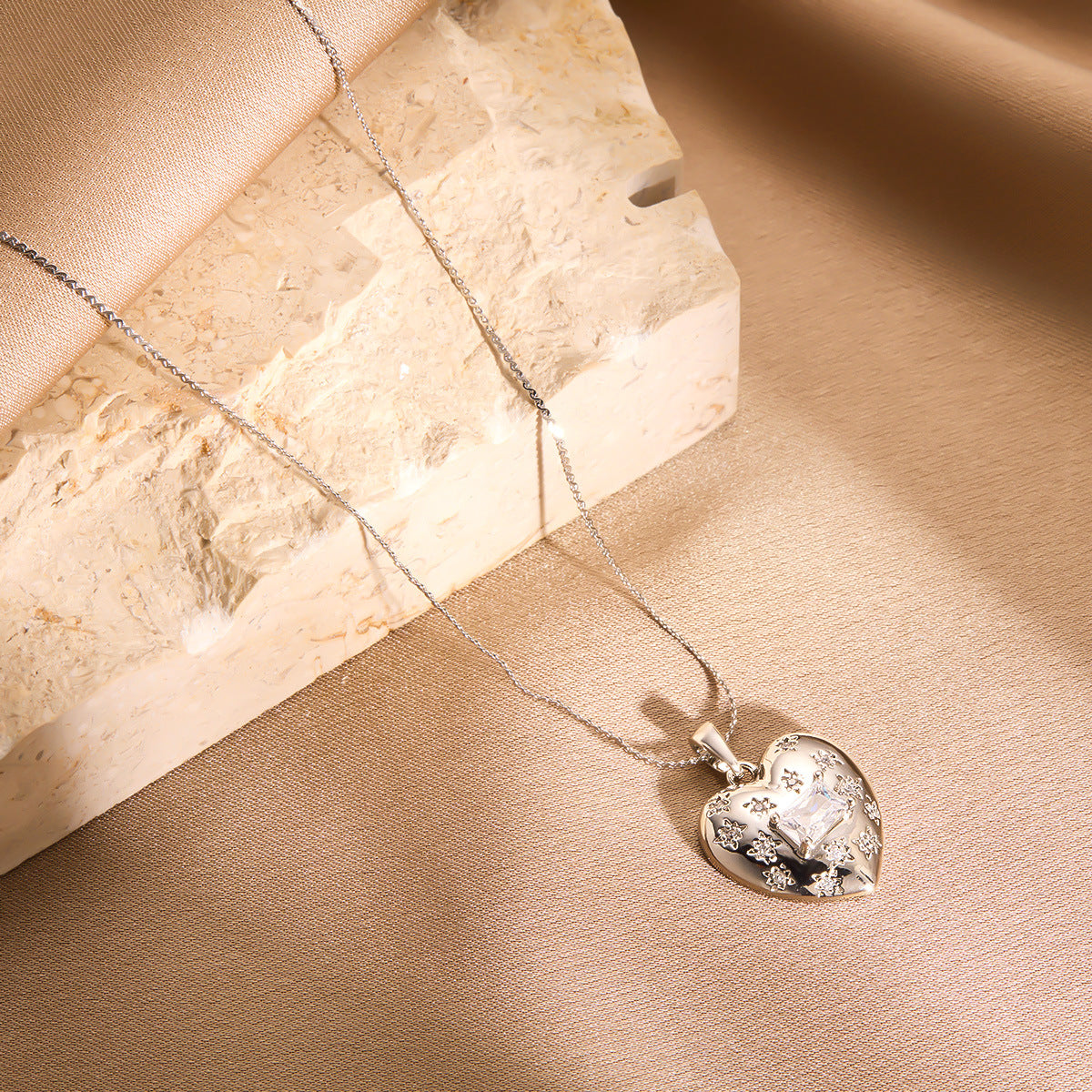 Wholesale Real Gold Copper Pendant Titanium Steel Necklace