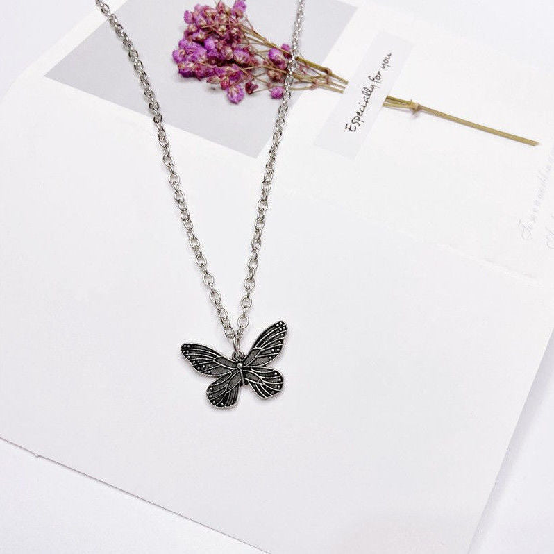 Wholesale Vintage Butterfly Necklace  Hip-Hop All-Match Pendant Necklaces