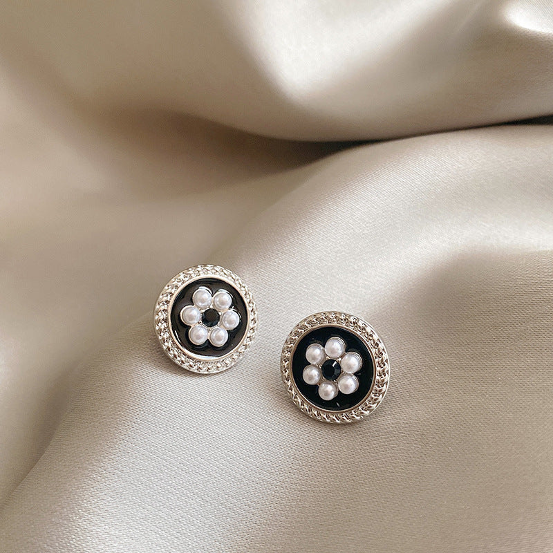 Wholesale light luxury  temperament earrings