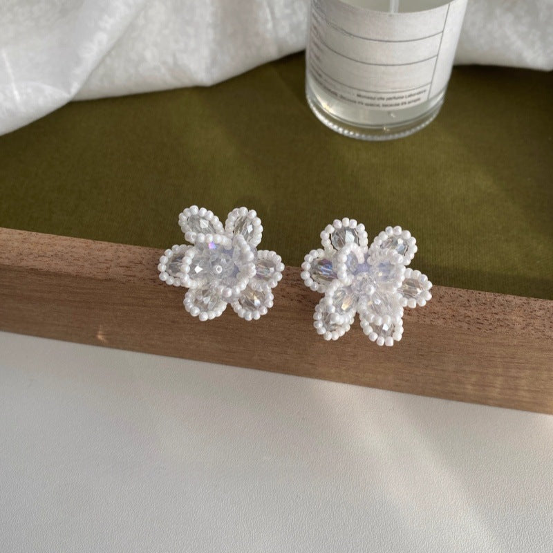 Wholesale white flower beaded earrings