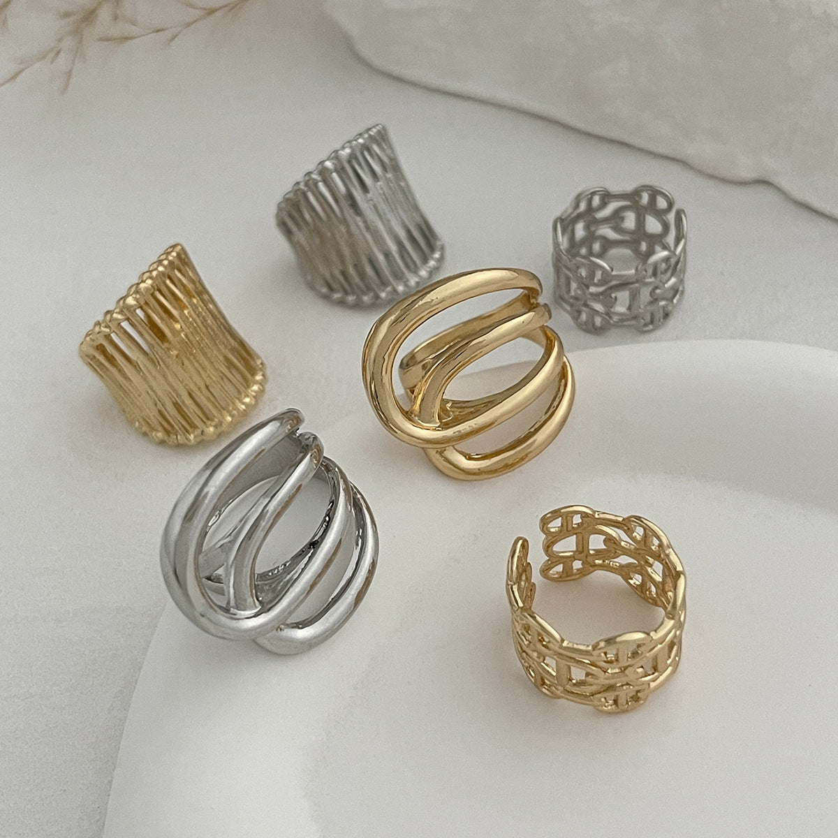 Wholesale Irregular alloy hollow stripe ring set