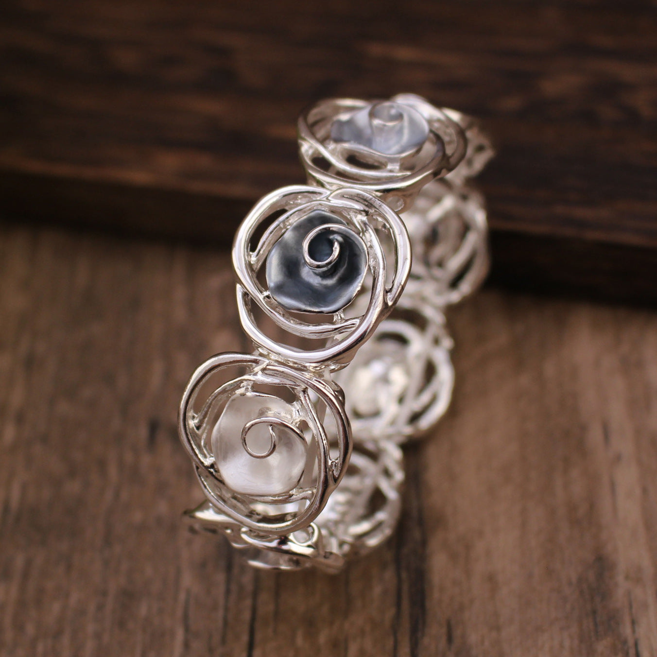 Wholesale Rose Alloy Bracelet Elastic Band  Colorful Hollow Out Rose Flower Bracelet