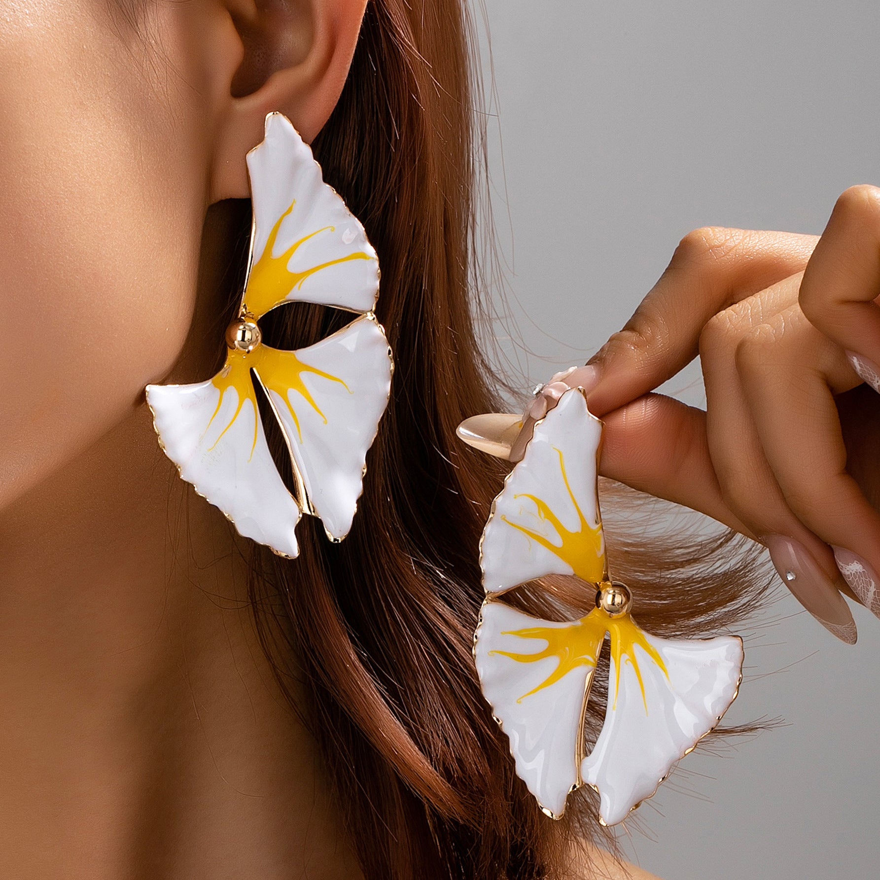 Wholesale Gradient Drip Petal Flower Earrings For Women Chic Beach Vacation Jewelry Accessory Party Gift Boutique Resale