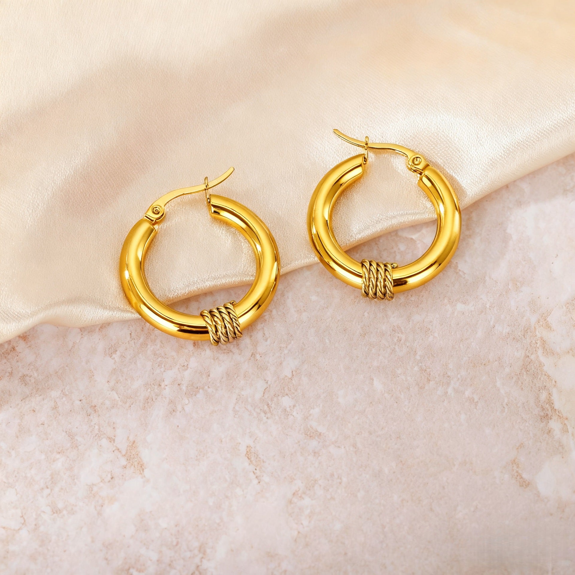 Wholesale anti-allergic non-fading earrings