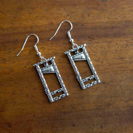 Wholesale Gothic Skull Bird Earrings Alloy Ancient Silver Party Wear Jewelry Accessory