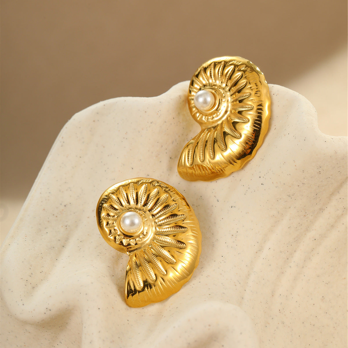 Wholesale Pearl Conch Stainless Steel Earrings