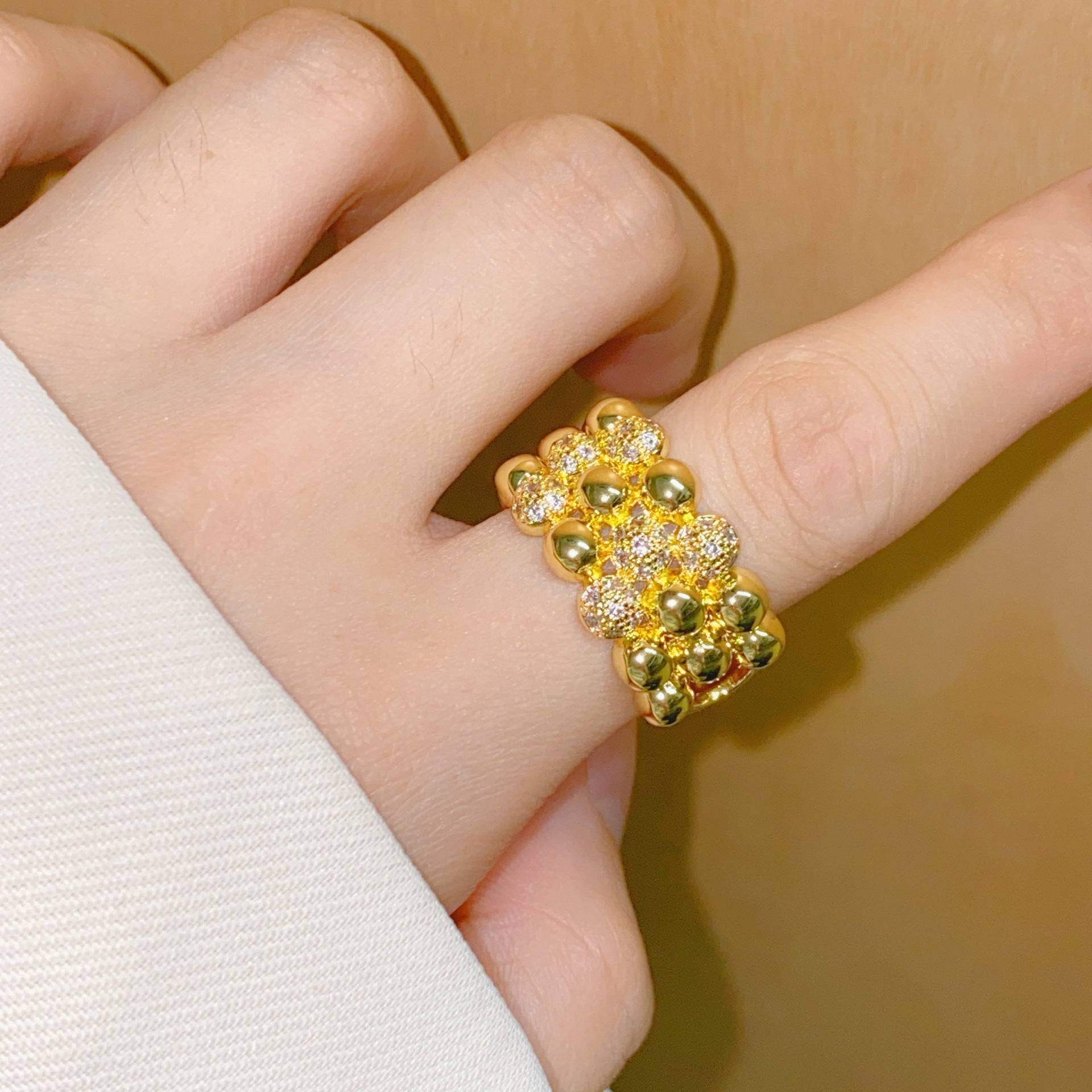 Wholesale  Hollow-out Heavy Retro Zirconium Adjustable Opening Ring