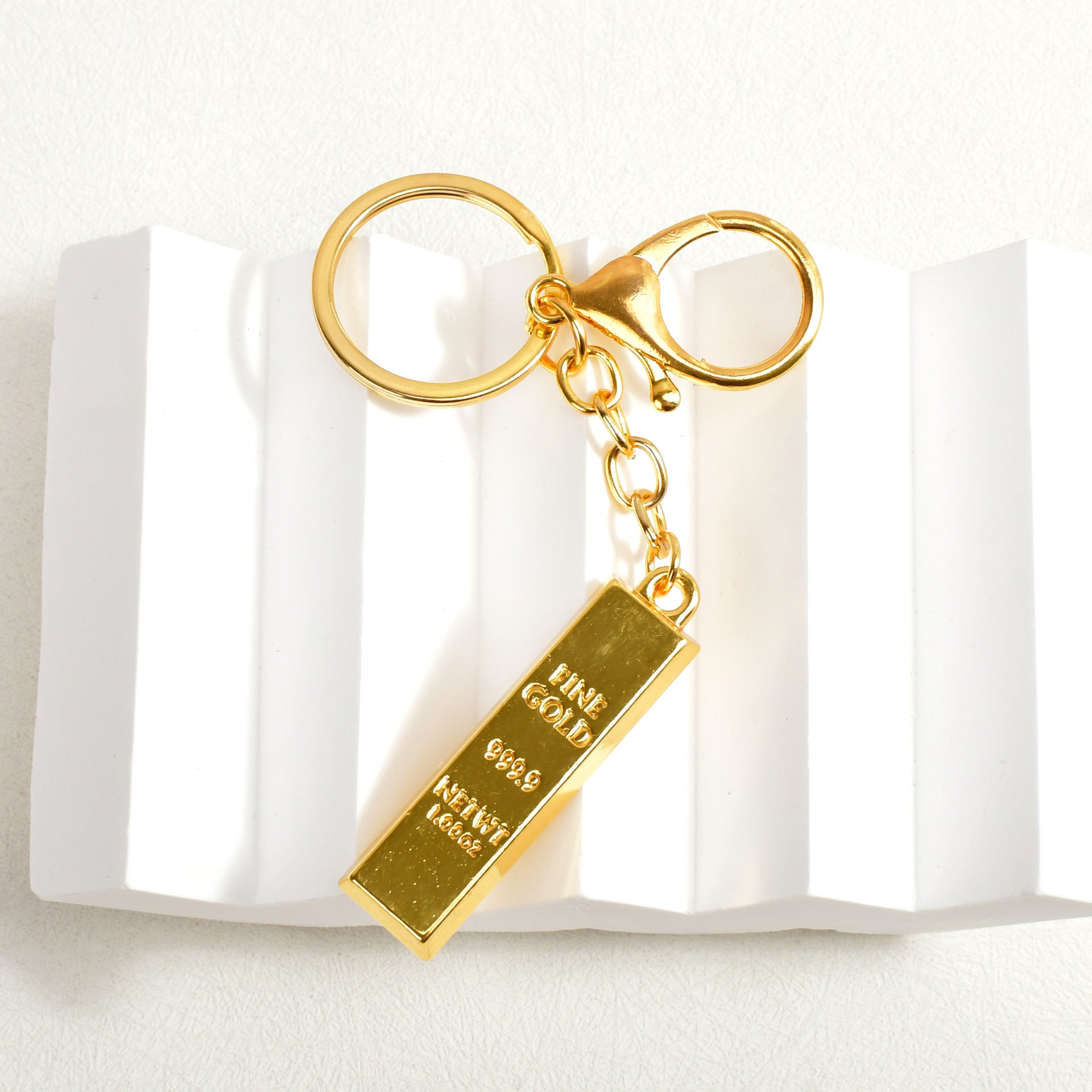 Wholesale metal gold key chain  mini gold bar keychains