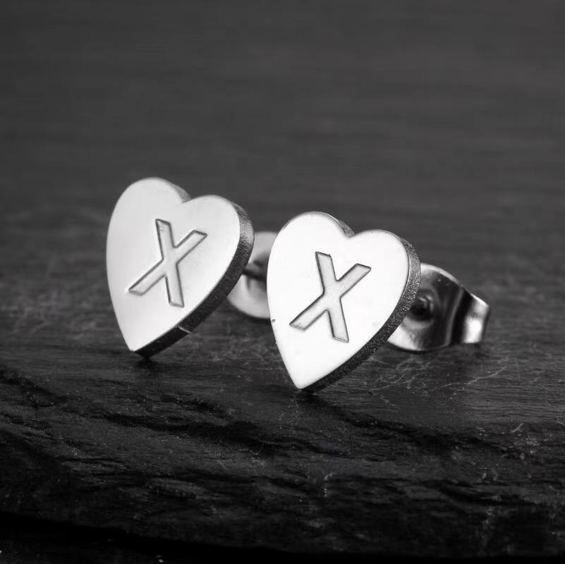 Wholesale Love Earrings English Letters Retro Gold and Silver Earrings Heart Earrings Titanium Steel ACC-ES-FaDiniya001