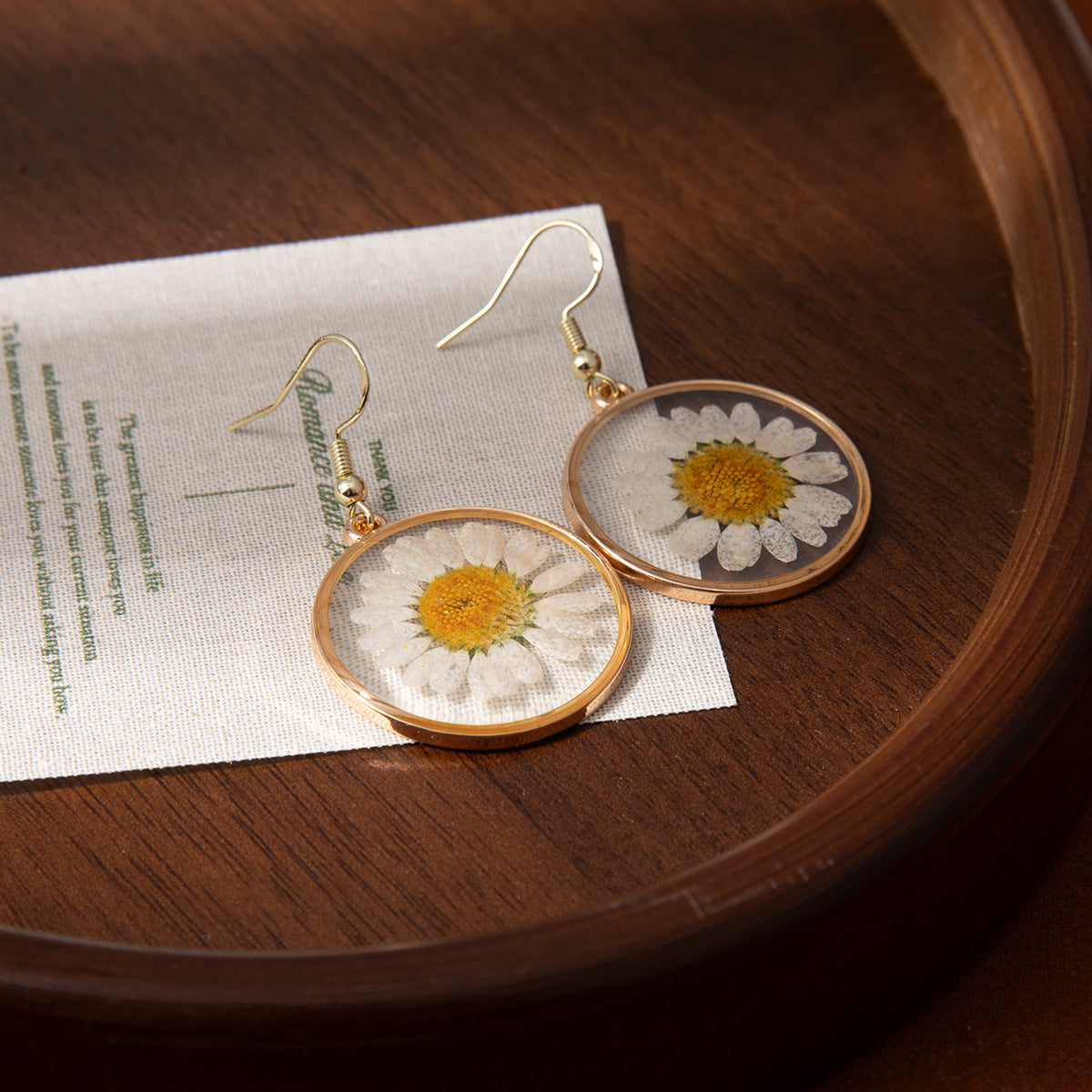 Wholesale Stylish Resin Earrings Pastoral Dried Flower Boutique Resale Fashion Accessory