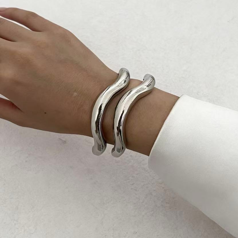 Wholesale Irregular Lava Design Gold Polished Alloy Open Bangle Set Chic Jewelry Accessory For Boutique Resale