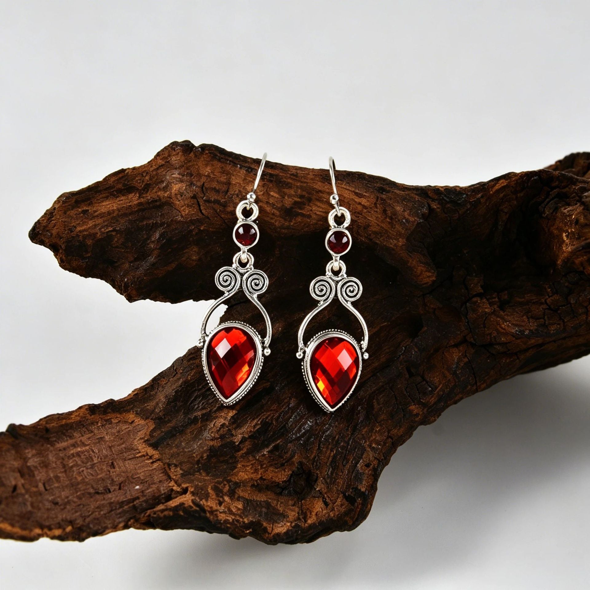 Wholesale Retro Ruby Red Drop Pendant Earrings Zinc Alloy Geometric Design Chic Jewelry Accessory For Party And Gift