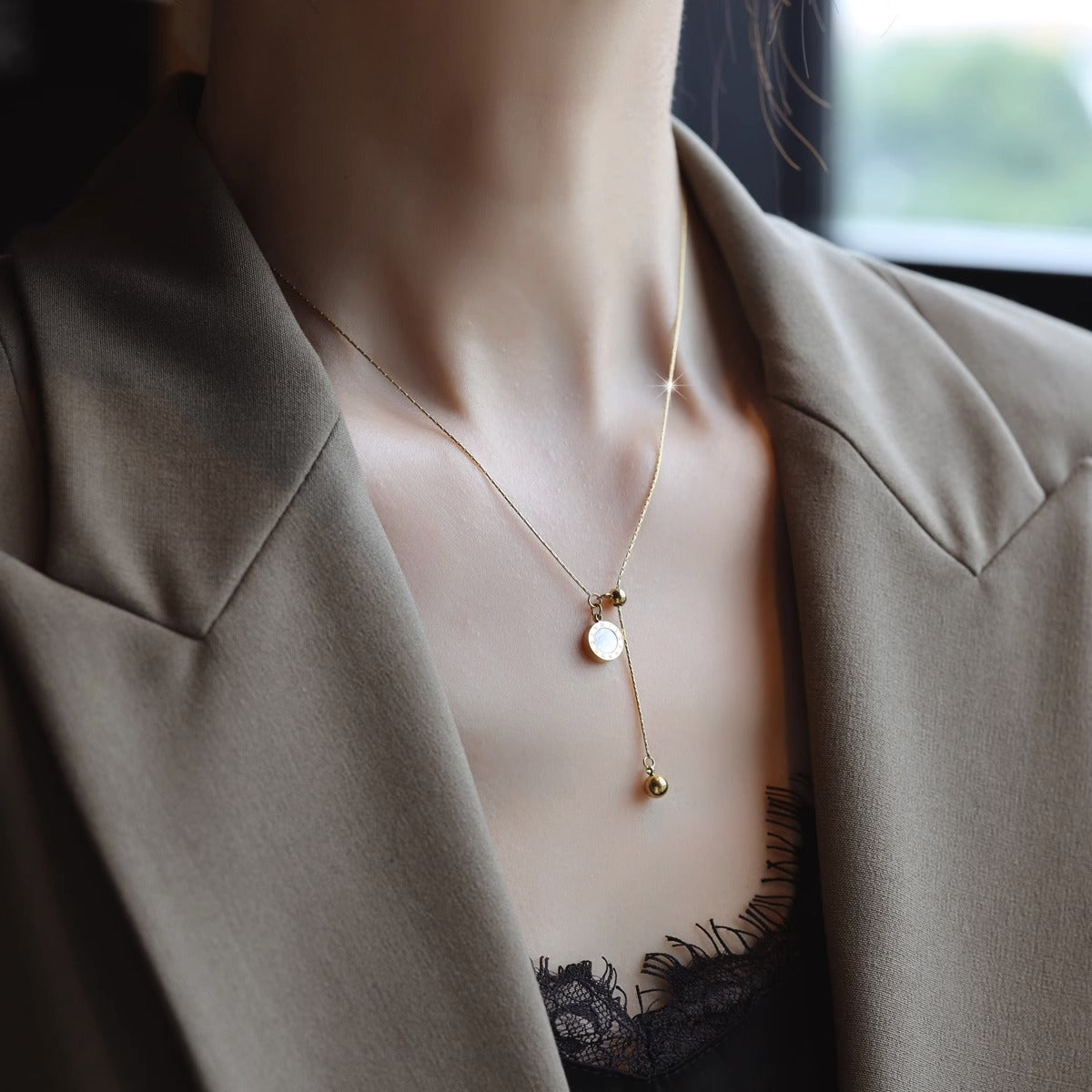 Wholesale Titanium steel black and white double-sided necklace