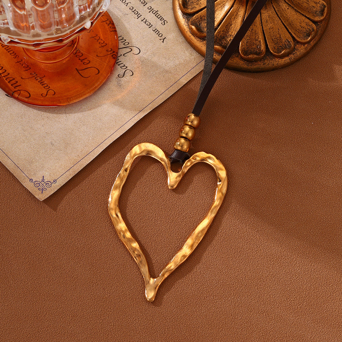 Wholesale Valentine's Day necklace retro cowboy style irregular heart strap necklace