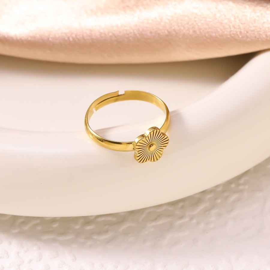 Wholesale 18K Gold Mini Five-Leaf Flower Adjustable Titanium Steel Ring