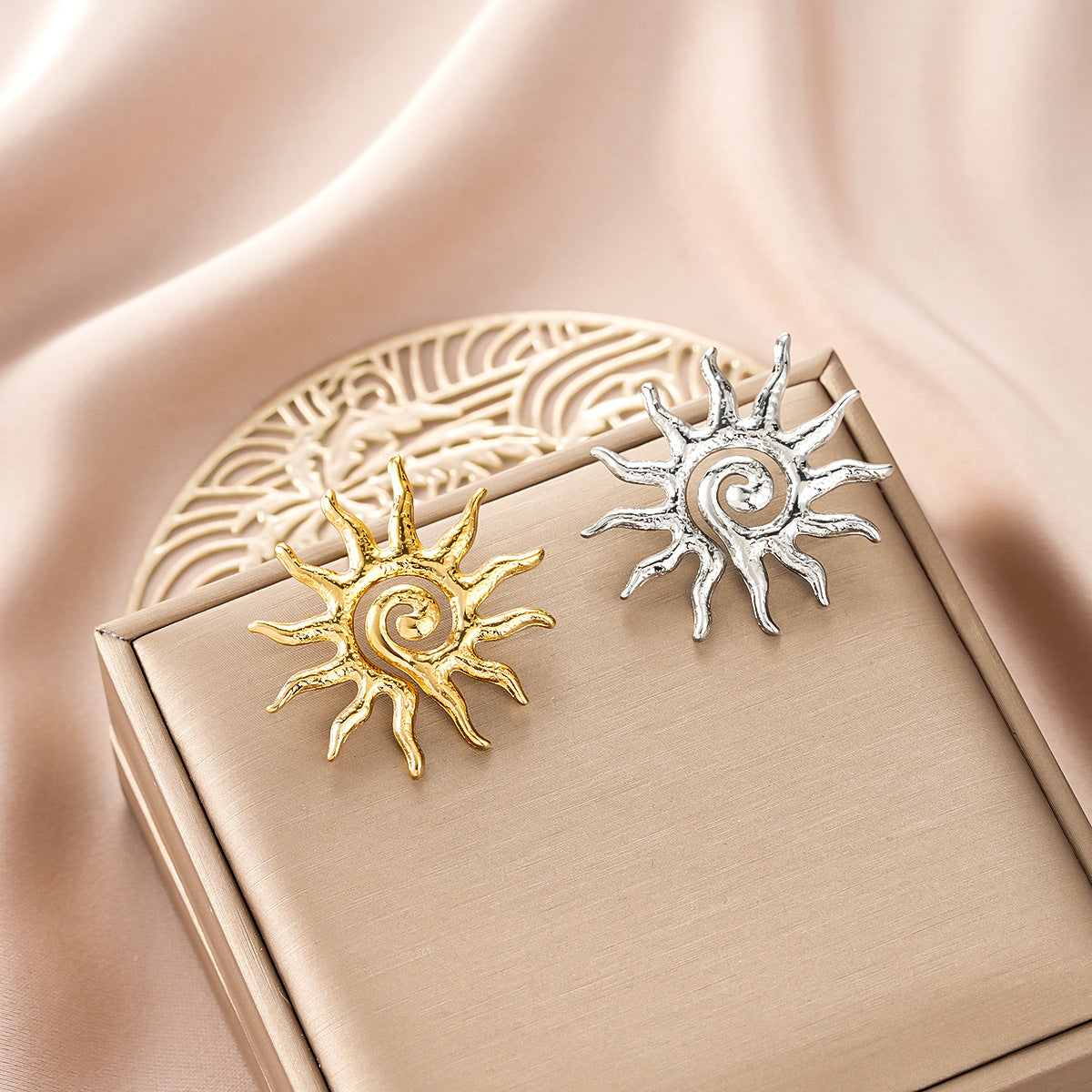 Wholesale Geometric Sunflower Stud Earrings Titanium Steel Electroplated Fashion Jewelry Accessory Gift for Women