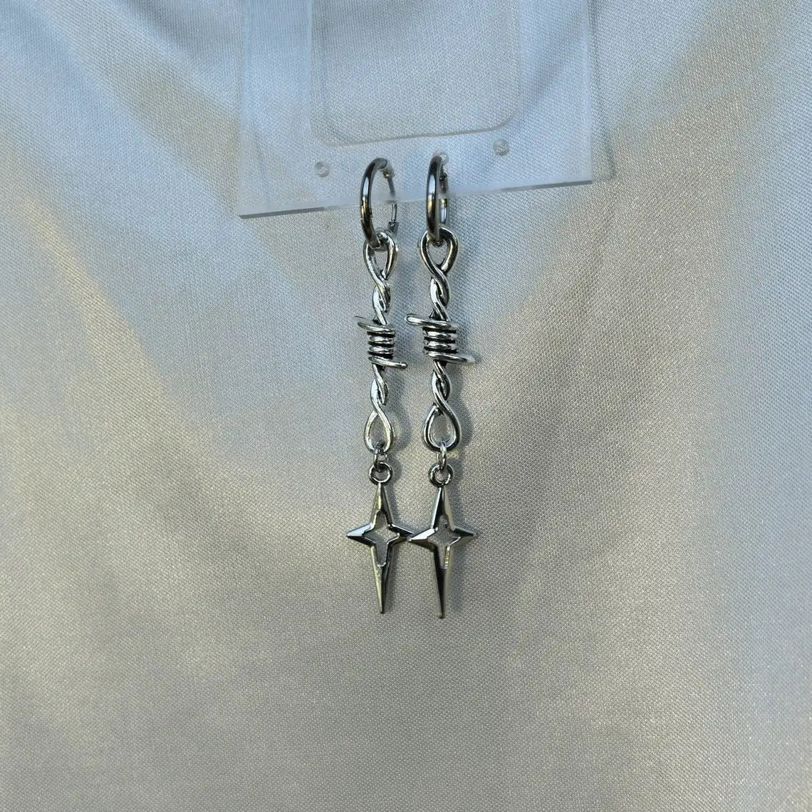 Wholesale Electroplated Zinc Alloy d Star Drop Earrings Gothic Punk Hanging Ear Clips - Boutique Resale &  Gift Fashion Accessory