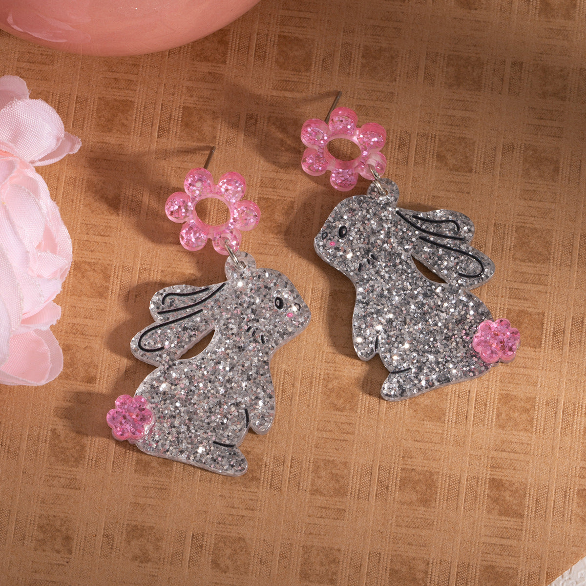 Wholesale  Flash Cute Rabbit Acrylic Ear Drop Light Luxury  Earrings