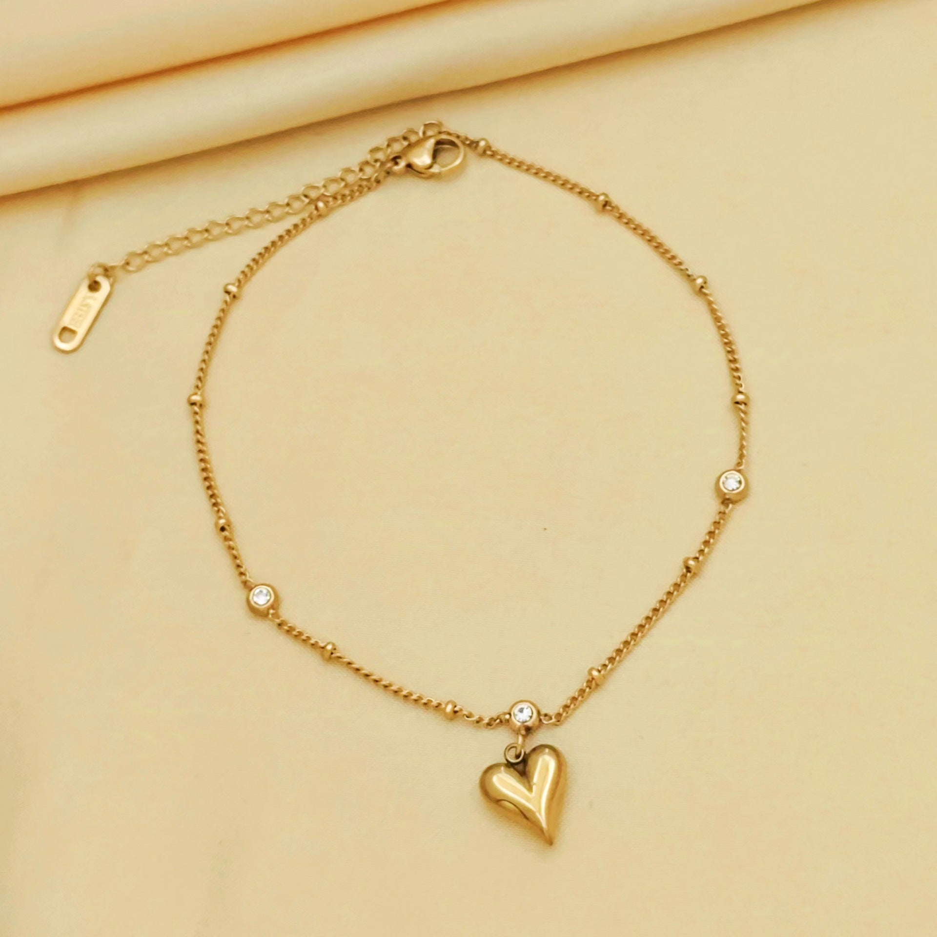 Wholesale Minimalist Titanium Steel Love Necklace Everyday Jewelry Accessory
